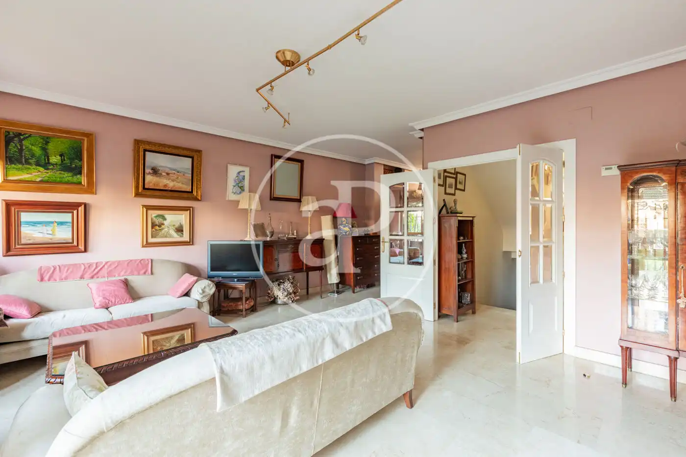 Living room of Detached homes for sale in Madrid  with Air Conditioner, Heating and Private garden