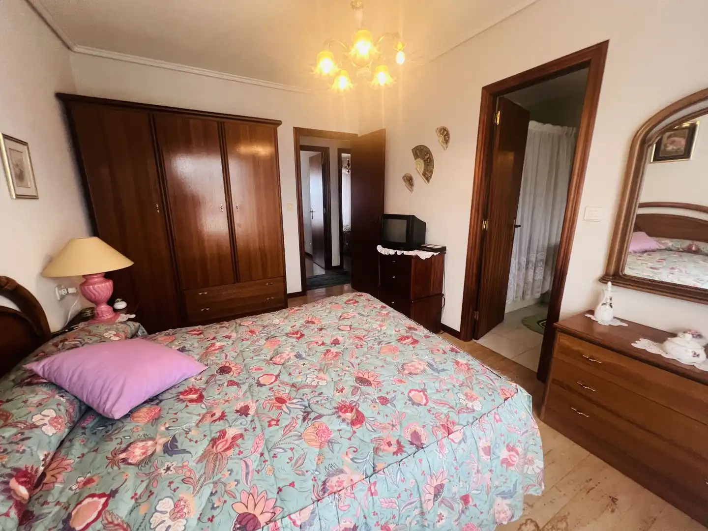 Schlafzimmer von Wohnung zum Verkauf in Colindres mit Heizung, Terrasse und Abstellraum