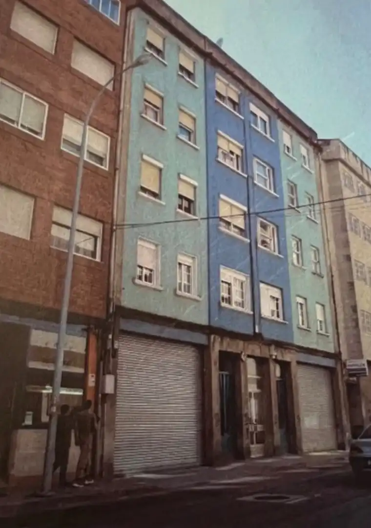 Vista exterior de Piso en venta en Vigo  con Amueblado