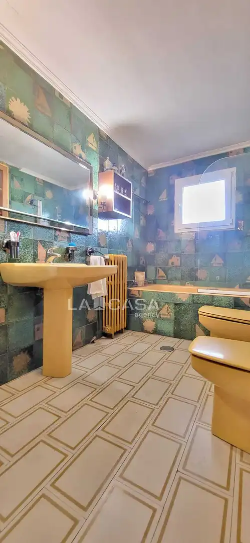 Baño de Casa o chalet en venta en San Miguel del Pino con Calefacción, Terraza y Trastero