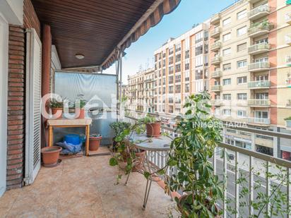 Exterior view of Flat for sale in  Barcelona Capital  with Heating, Terrace and Furnished