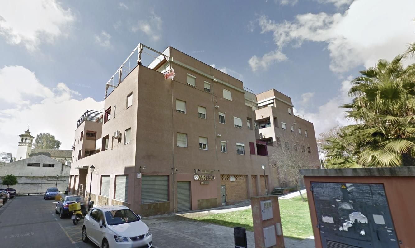 Vista exterior de Pis en venda en San Juan de Aznalfarache amb Terrassa