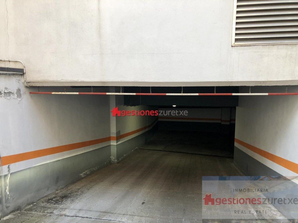 Aparcament de Garatge de lloguer en Barakaldo 