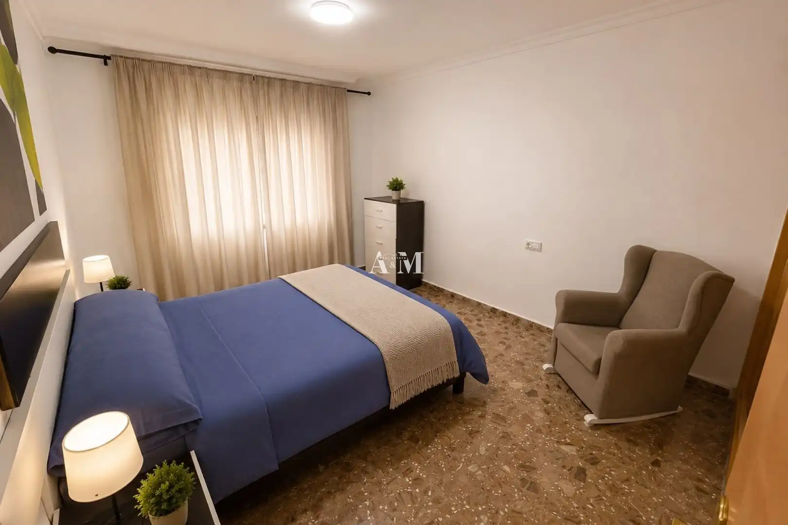Schlafzimmer von Wohnung zur Miete in Torrevieja mit Klimaanlage, Heizung und Terrasse