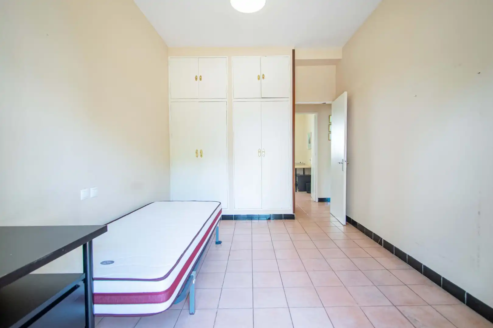 Habitación de Piso en venta en Sevilla con Terraza y Amueblado