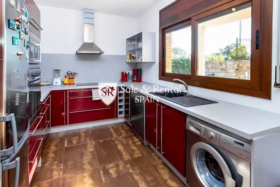 Cuina de Casa o xalet en venda en Lloret de Mar amb Aire condicionat, Calefacció i Jardí privat