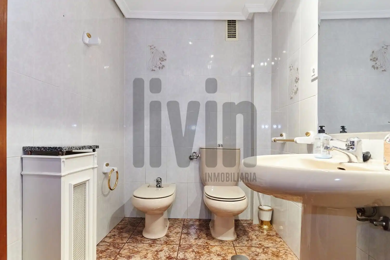 Baño de Piso en venta en Jaén con Aire acondicionado y Calefacción