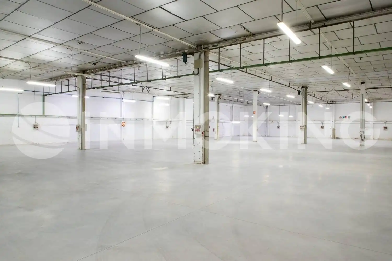 Industriegebäude zur Miete in Beniparrell