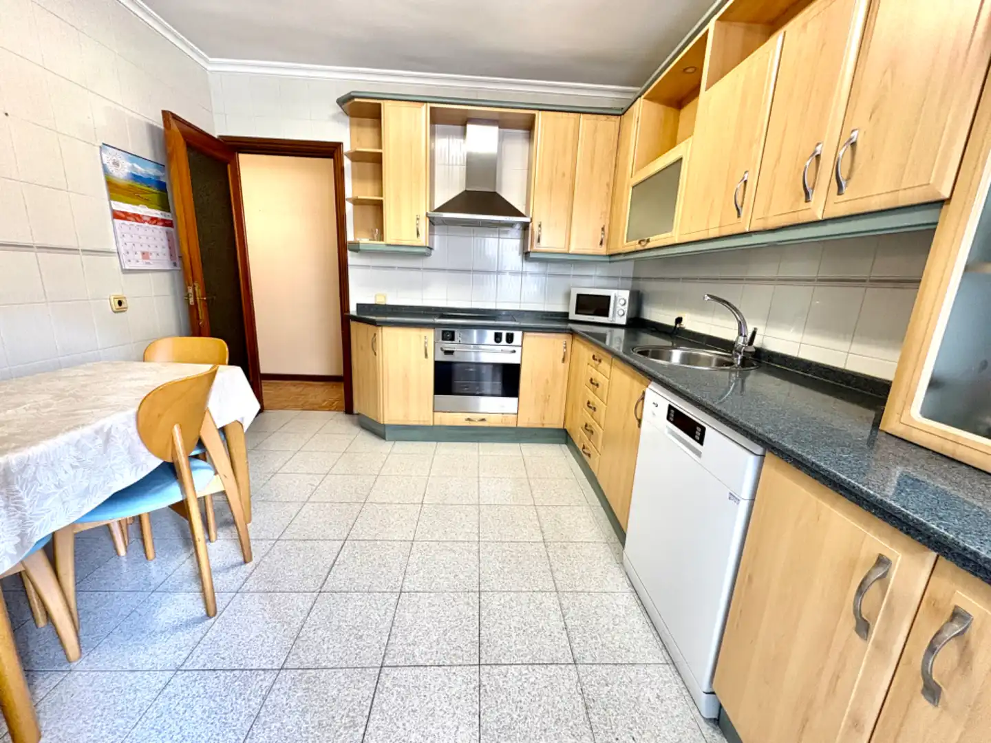 Küche von Wohnung zum Verkauf in Valladolid mit Heizung, Parkett und Terrasse