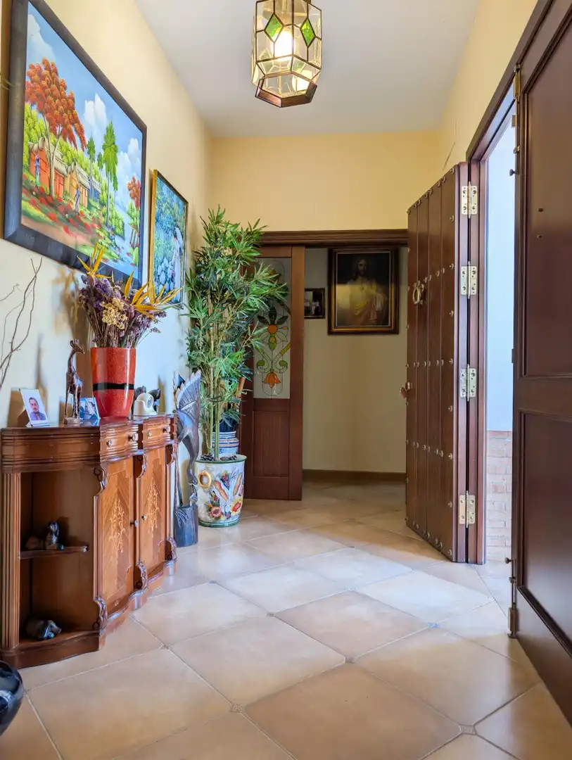 Chalet con piscina en venta en Sanlúcar la Mayor, imagen 9
