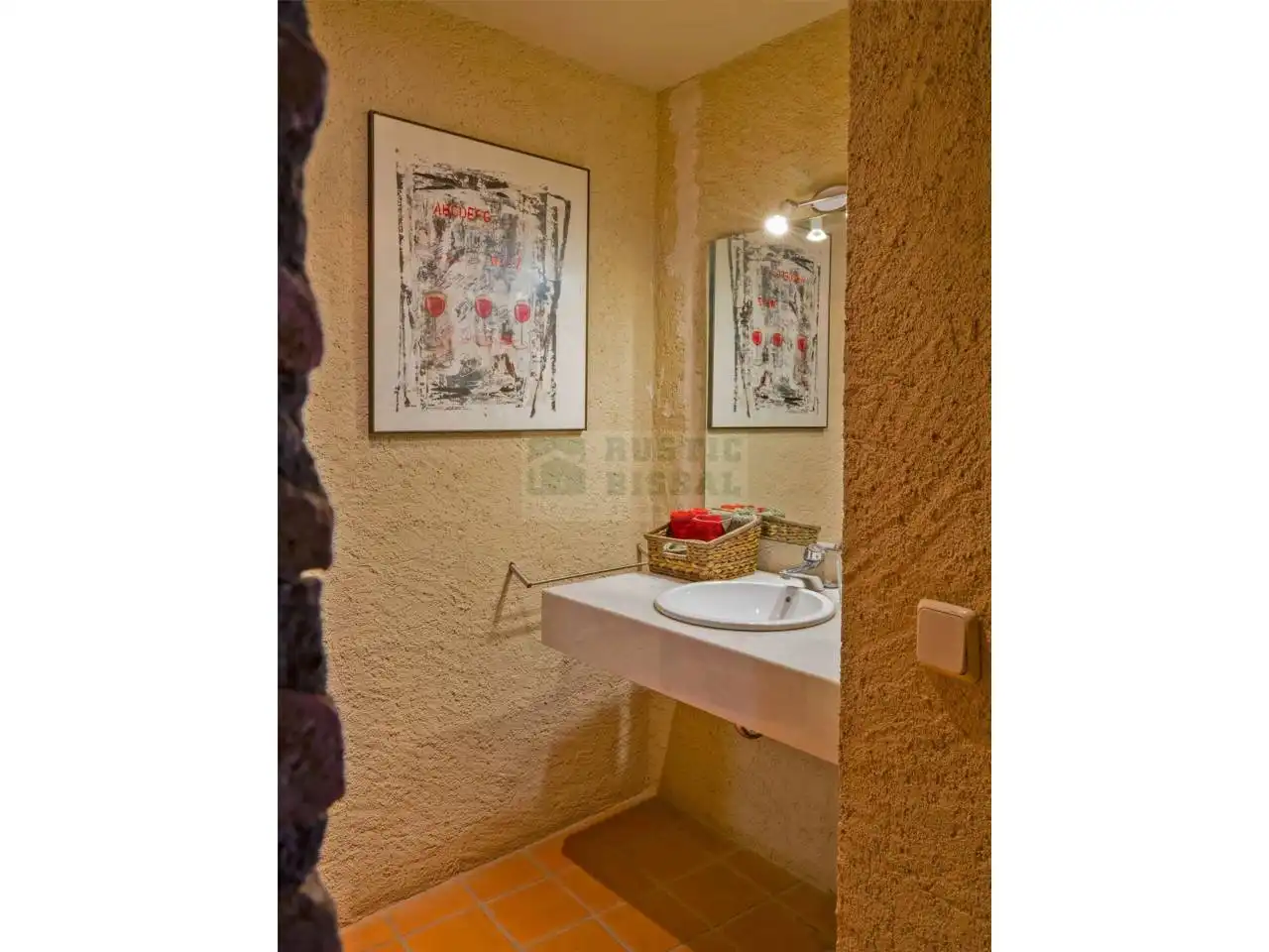 Baño de Finca rústica en venta en Sant Miquel de Fluvià con Aire acondicionado, Calefacción y Terraza