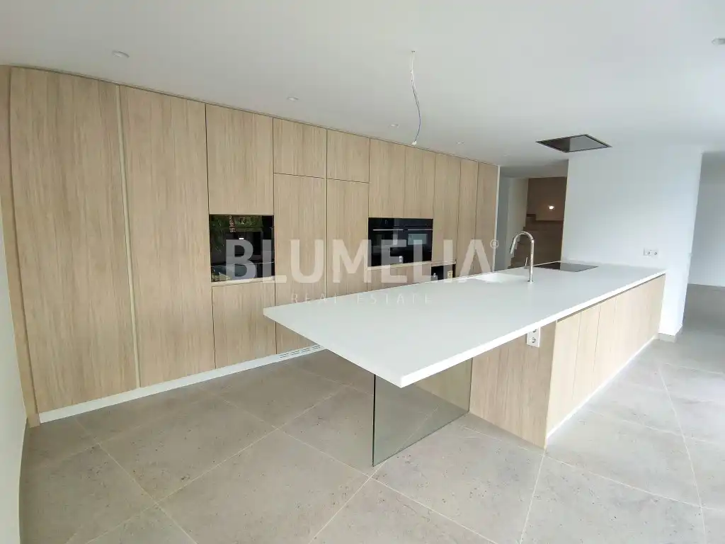 House with pool for sale in Avenida Principal De La Sierra, imagen 11