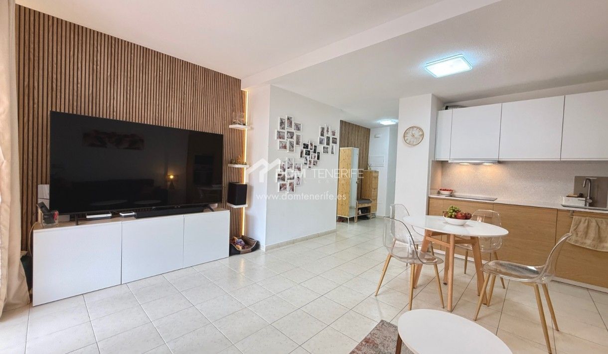Living room of Flat for sale in Adeje  with Terrace, Storage room and Swimming Pool