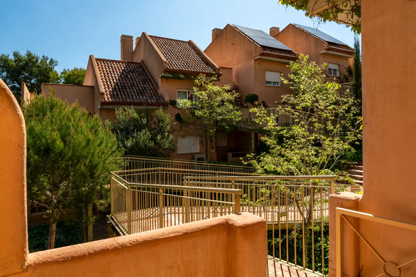 Vista exterior de Apartament en venda en Moraira amb Aire condicionat, Calefacció i Jardí privat