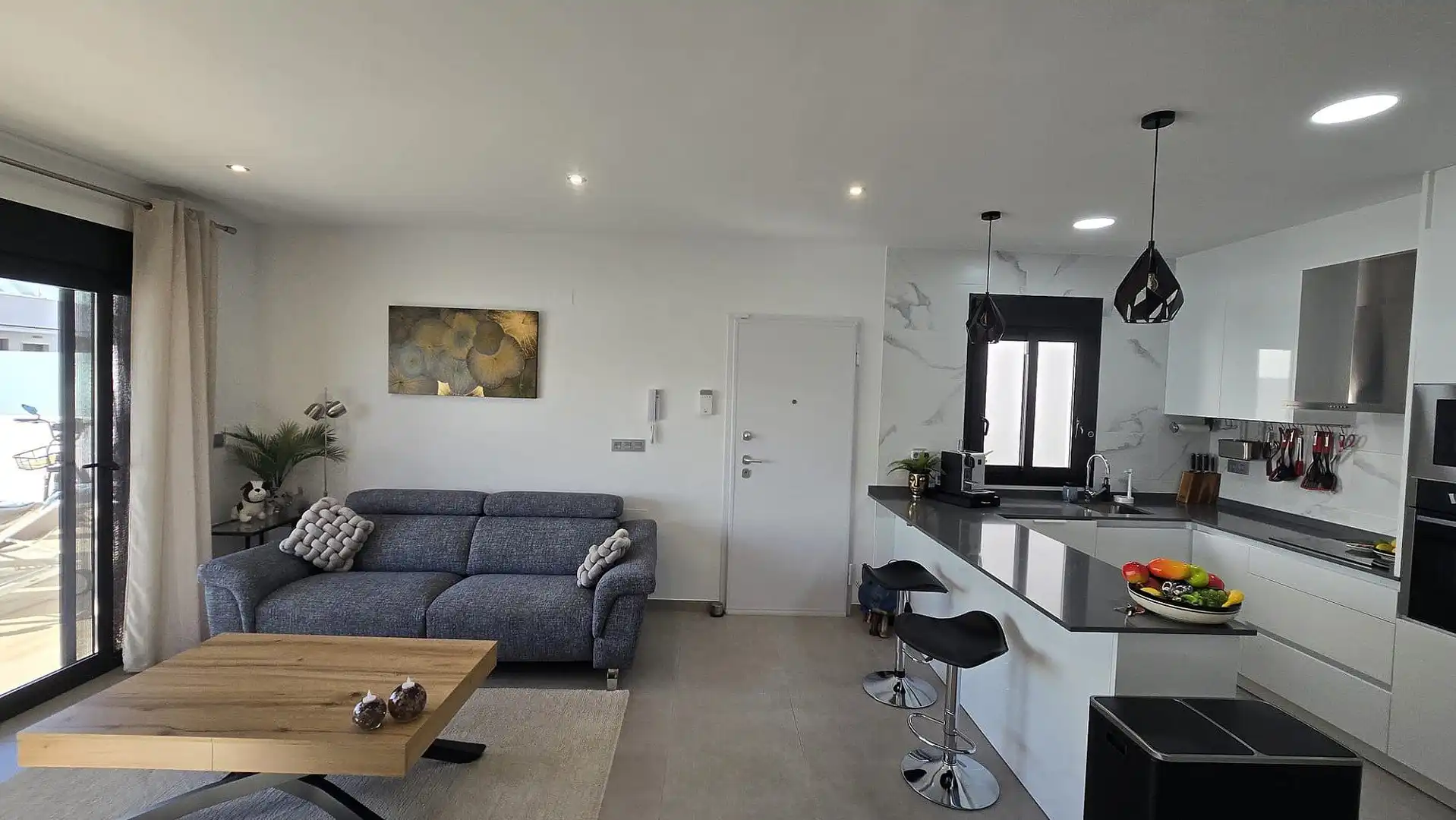Sala d'estar de Casa o xalet en venda en San Pedro del Pinatar amb Terrassa, Traster i Balcó
