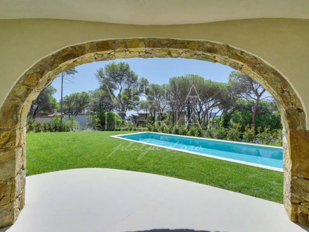 Jardí de Casa o xalet en venda en Castell d'Aro, Platja d'Aro i s'Agaró amb Aire condicionat, Calefacció i Jardí privat