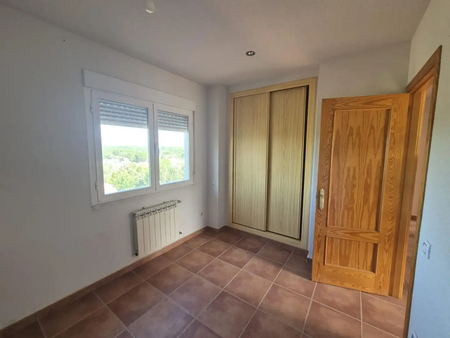 Bedroom of Houses for sale in El Casar de Escalona  with Heating, Terrace and Swimming Pool