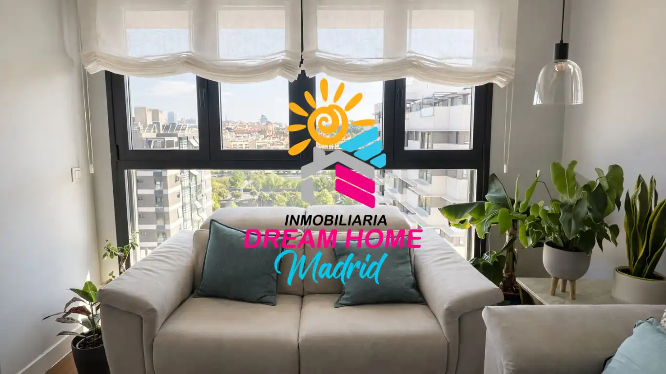 Vista exterior de Piso en venta en  Madrid Capital con Aire acondicionado, Amueblado y Internet