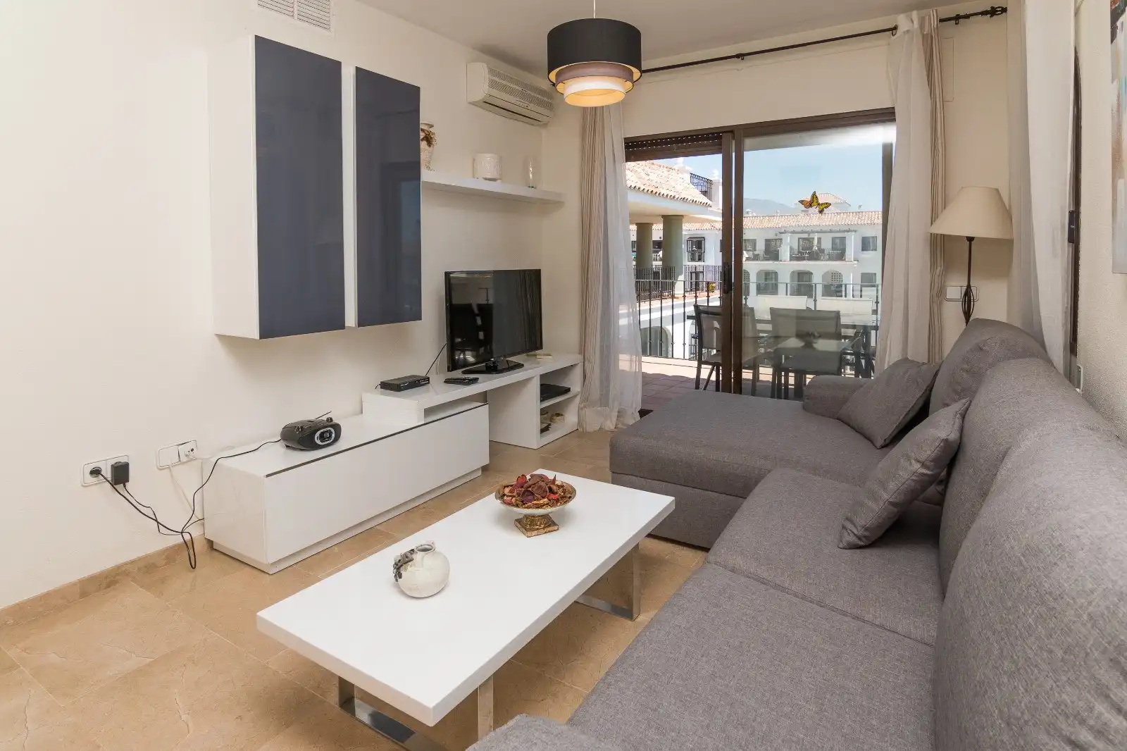 Apartment with terrace for sale in Puerto de la Duquesa, imagen 10