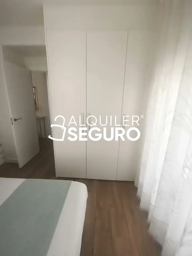 Bedroom of Flat for rent in Zaragoza  with Air Conditioner, Heating and Furnished
