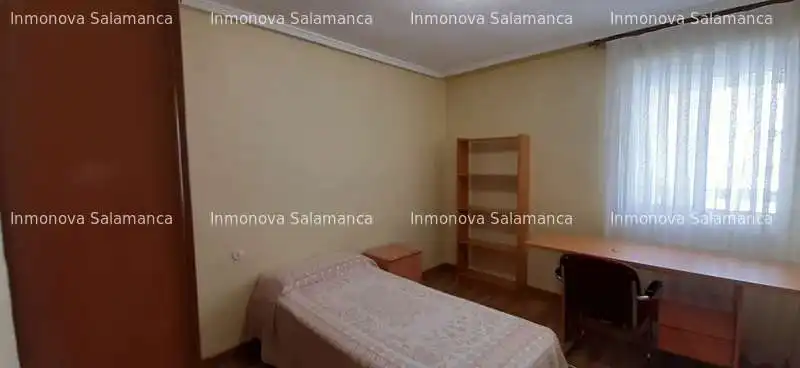 Flat with balcony to rent in San Bernardo - Carmelitas - Campus, imagen 8