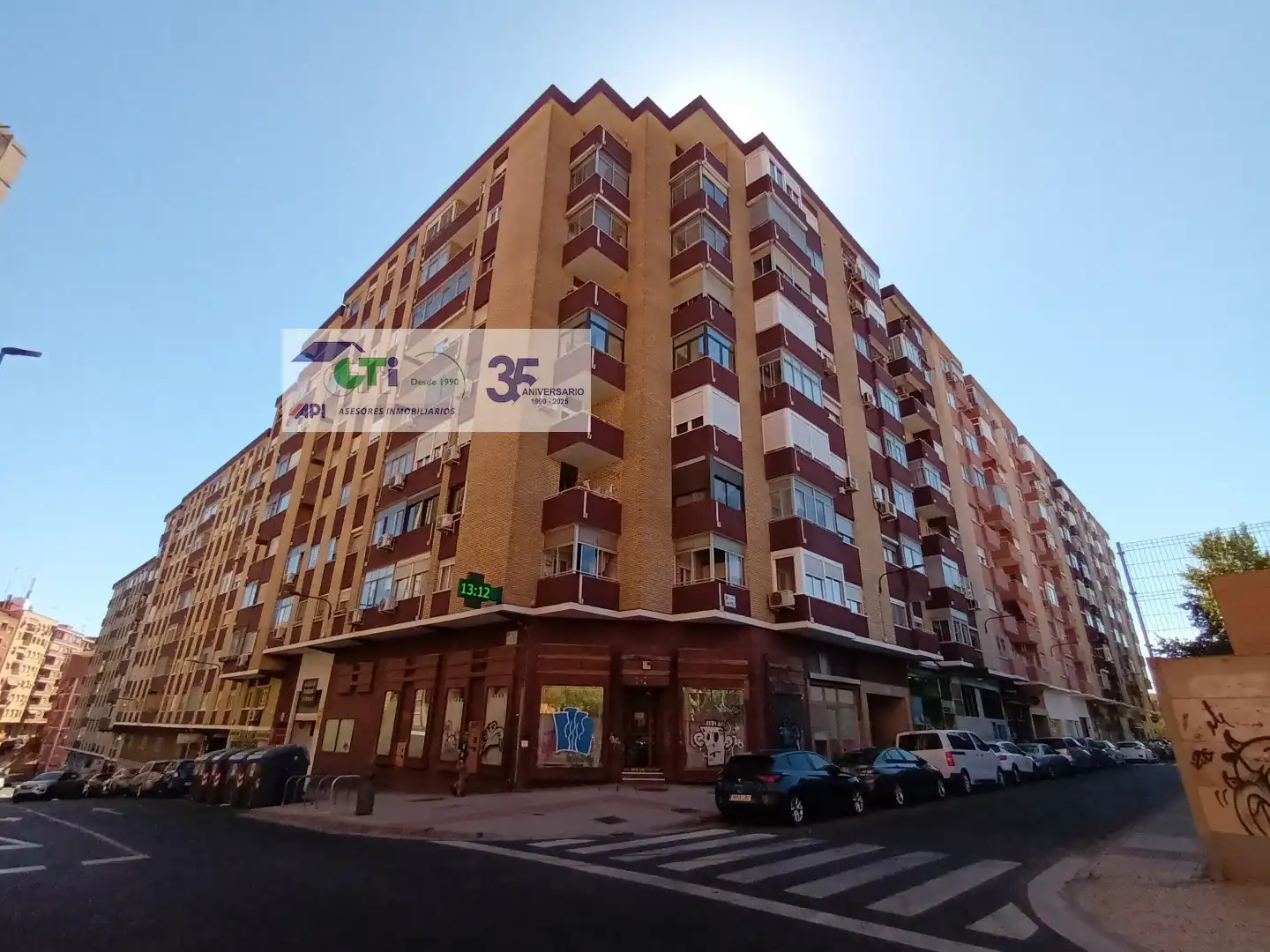 Flat for sale in Plaza del Canal Imperial de Aragón