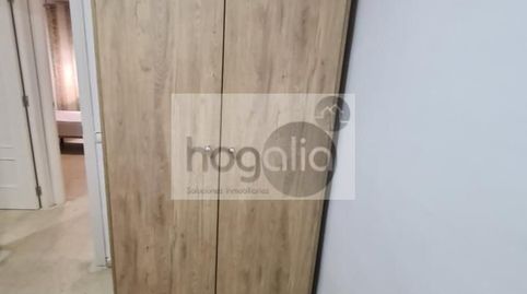 Foto 4 de Piso de alquiler en El Torrejón - El Cerezo, Sevilla Capital