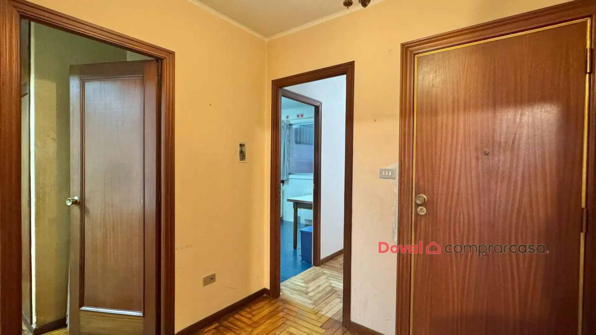 Piso en venta en Vigo  con Calefacción, Parquet y Terraza