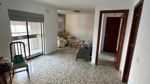 Foto 3 de Piso de alquiler en Cruz Roja, Sevilla Capital