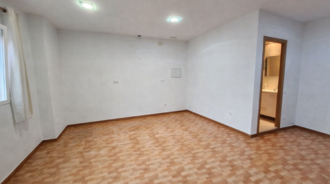 Foto 3 de Estudi en venda a Salvador, Calle Pinto - San Roque, Parla