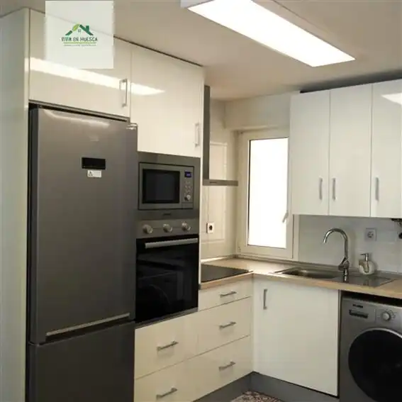 Cocina de Piso de alquiler en Huesca con Calefacción y Amueblado