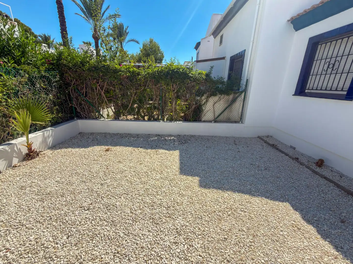 Terrassa de Casa adosada en venda en Orihuela amb Jardí privat, Terrassa i Moblat