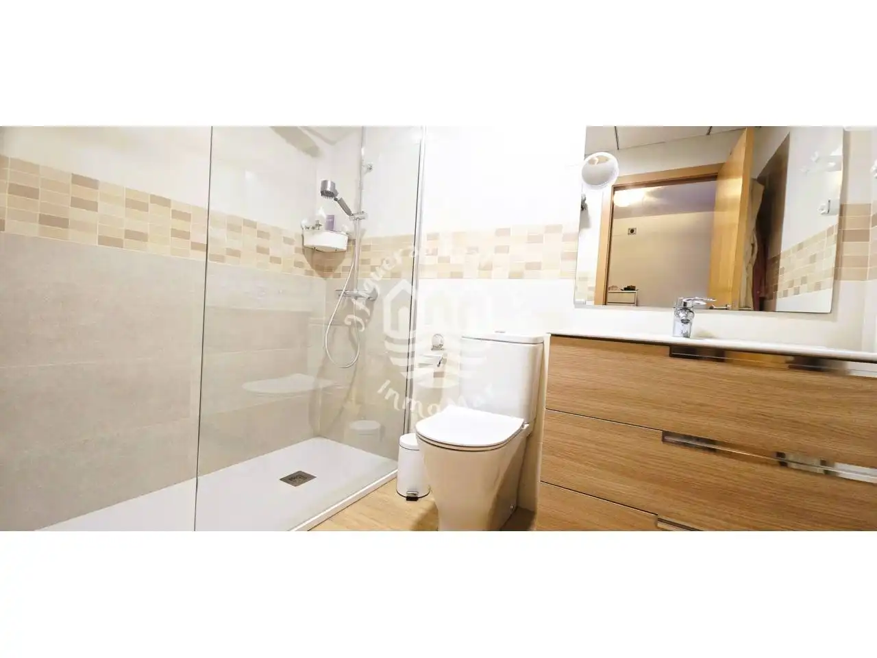 Bathroom of Flat for sale in Vila-seca  with Air Conditioner, Heating and Parquet flooring