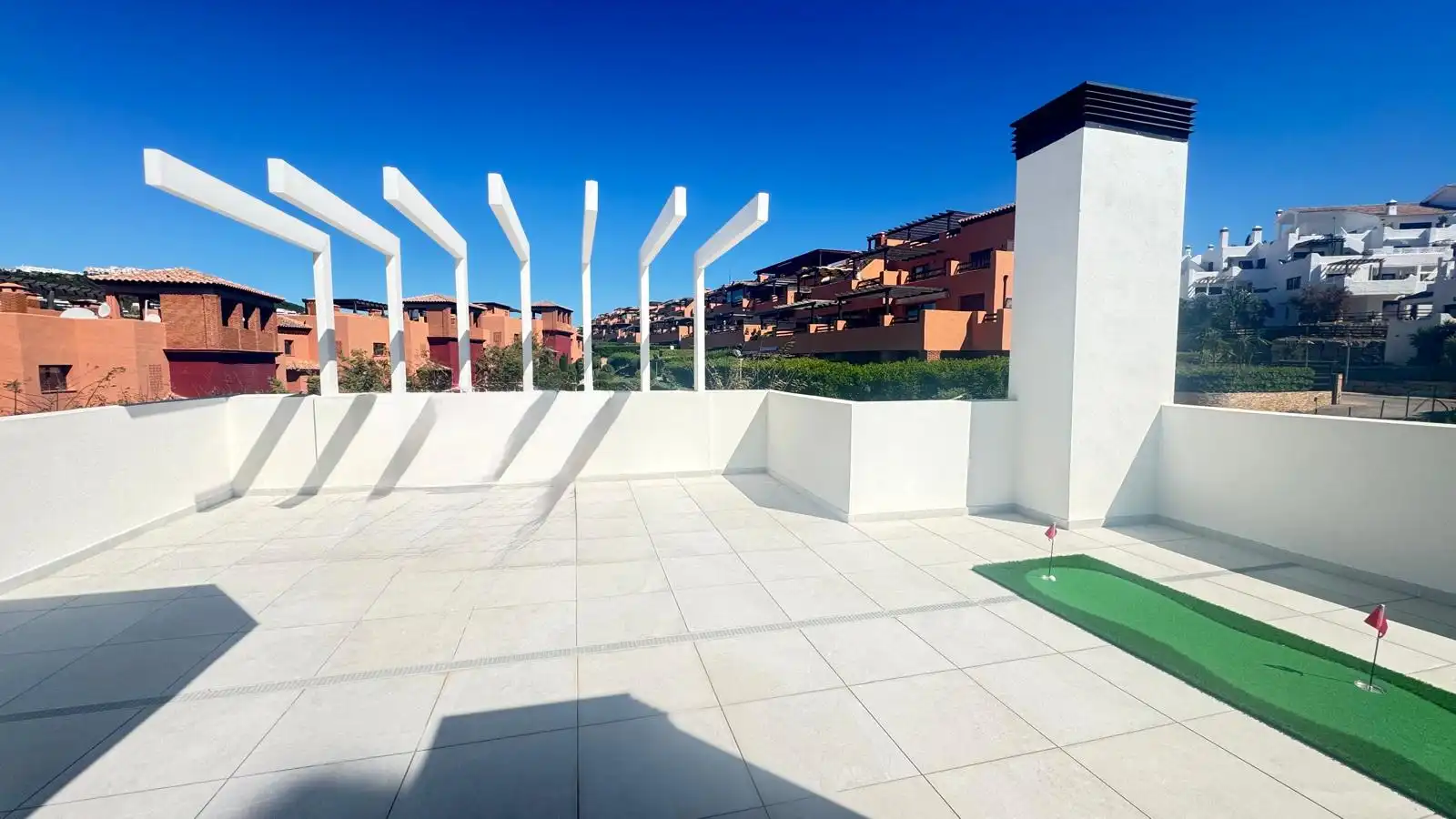 Apartament amb terrassa en venda a Calle Casares Golf Garden, imagen 21
