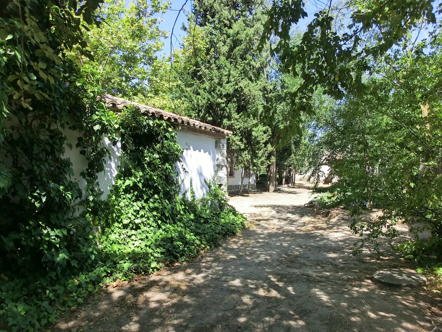 Vista exterior de Casa o xalet en venda en Sonseca amb Calefacció, Jardí privat i Terrassa