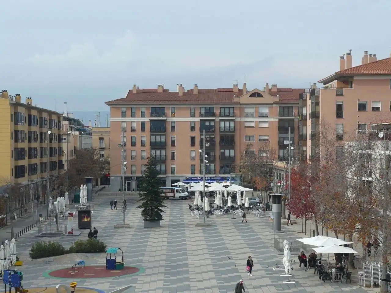 Vista exterior de Local en venda en Igualada
