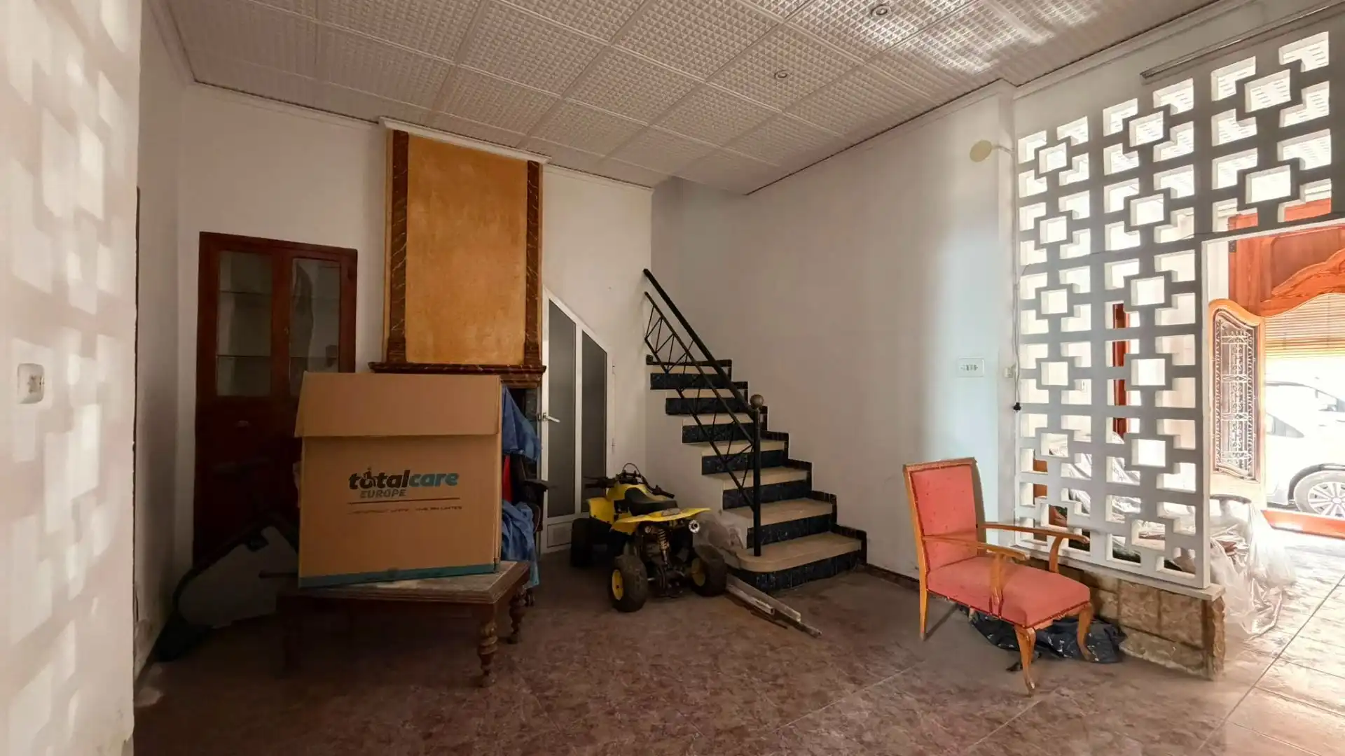 Houses for sale in Alberic  with Heating, Private garden and Storage room