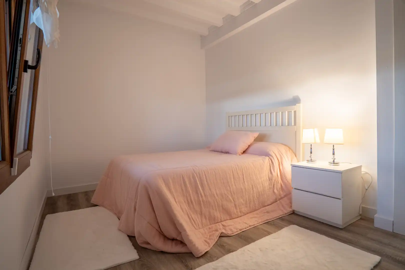 Dormitori de Casa o xalet en venda en Santillana del Mar amb Calefacció, Jardí privat i Parquet