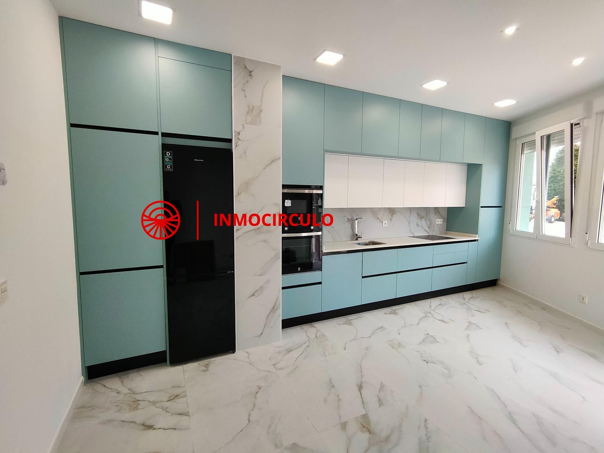 Kitchen of Flat for sale in Burgos Capital  with Heating