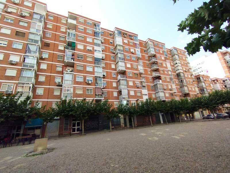 Flat for sale in Avenida SAN JUAN DE LA PEÑA, Salvador Allende, El Rabal