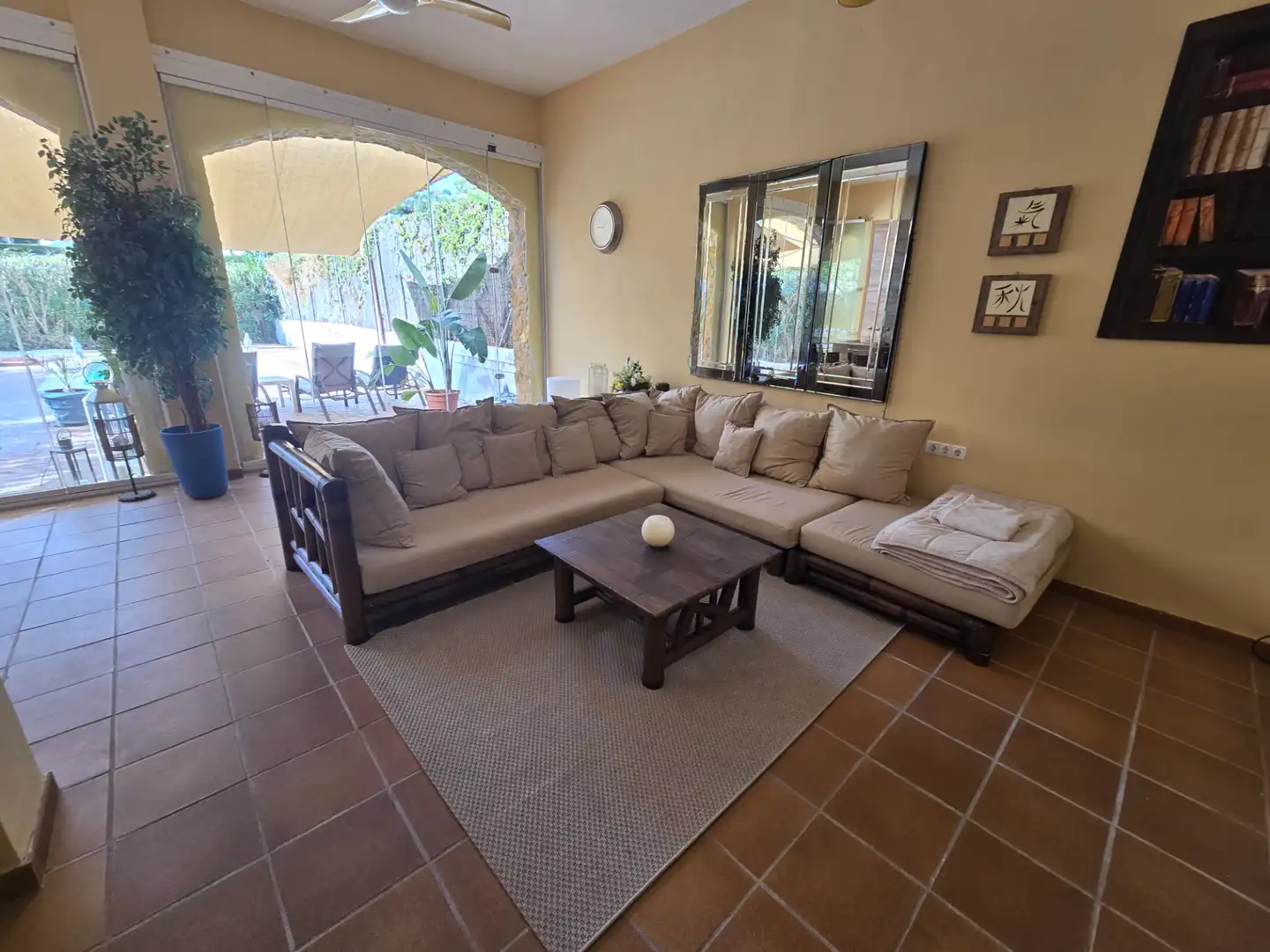Sala d'estar de Casa o xalet en venda en Mijas amb Aire condicionat, Calefacció i Jardí privat