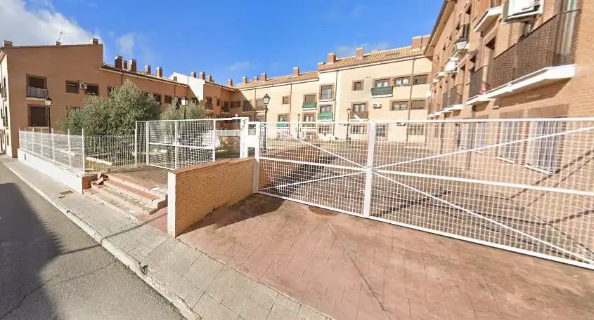 Piso con ascensor en venta en Alameda de la Sagra, imagen 3