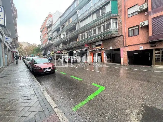 Vista exterior de Traster de lloguer en Madrid amb Alarma