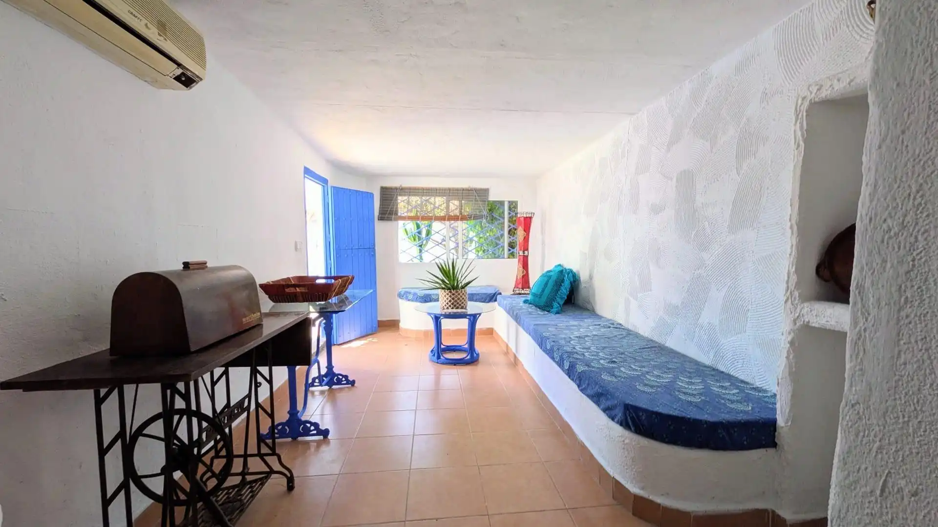 Detached house with pool for sale in Puerto Marina, imagen 4