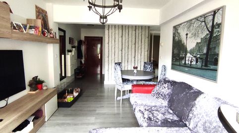 Foto 5 de Piso en venta en Valle de Trápaga-Trapagaran, Bizkaia