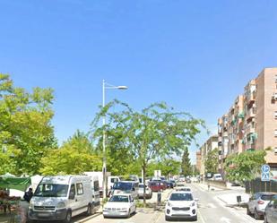 Vista exterior de Pis de lloguer en  Granada Capital amb Aire condicionat, Terrassa i Balcó