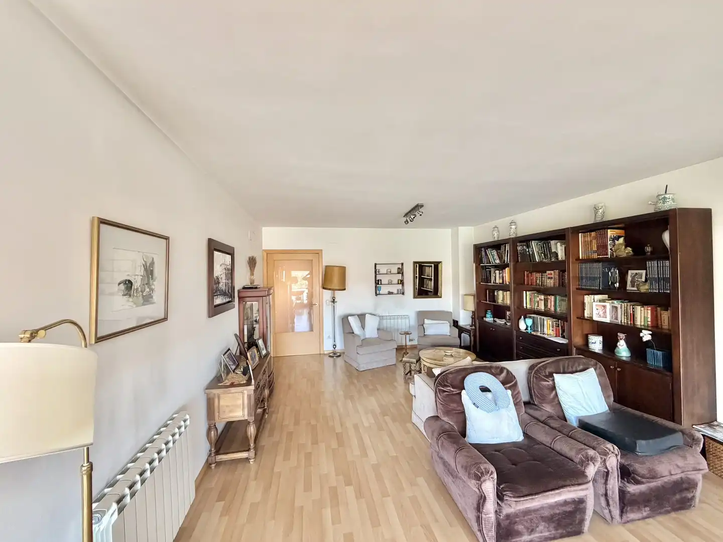 Sala de estar de Piso en venta en Figueres con Calefacción, Terraza y Horno