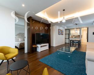 Living room of Flat to rent in  Madrid Capital  with Air Conditioner and Swimming Pool