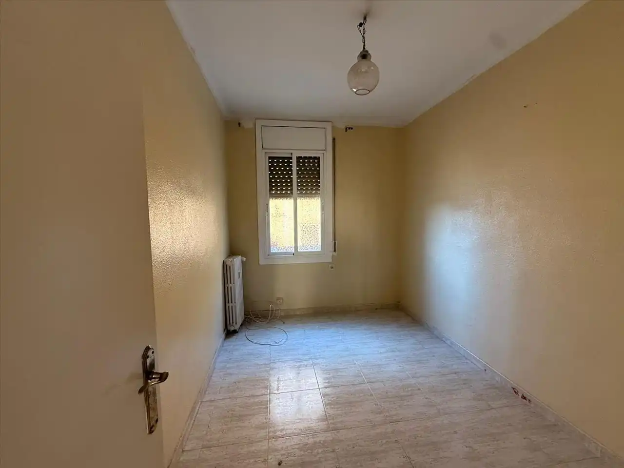 Habitación de Piso en venta en Figueres con Calefacción
