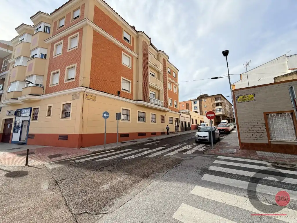Exterior view of Flat for sale in Badajoz